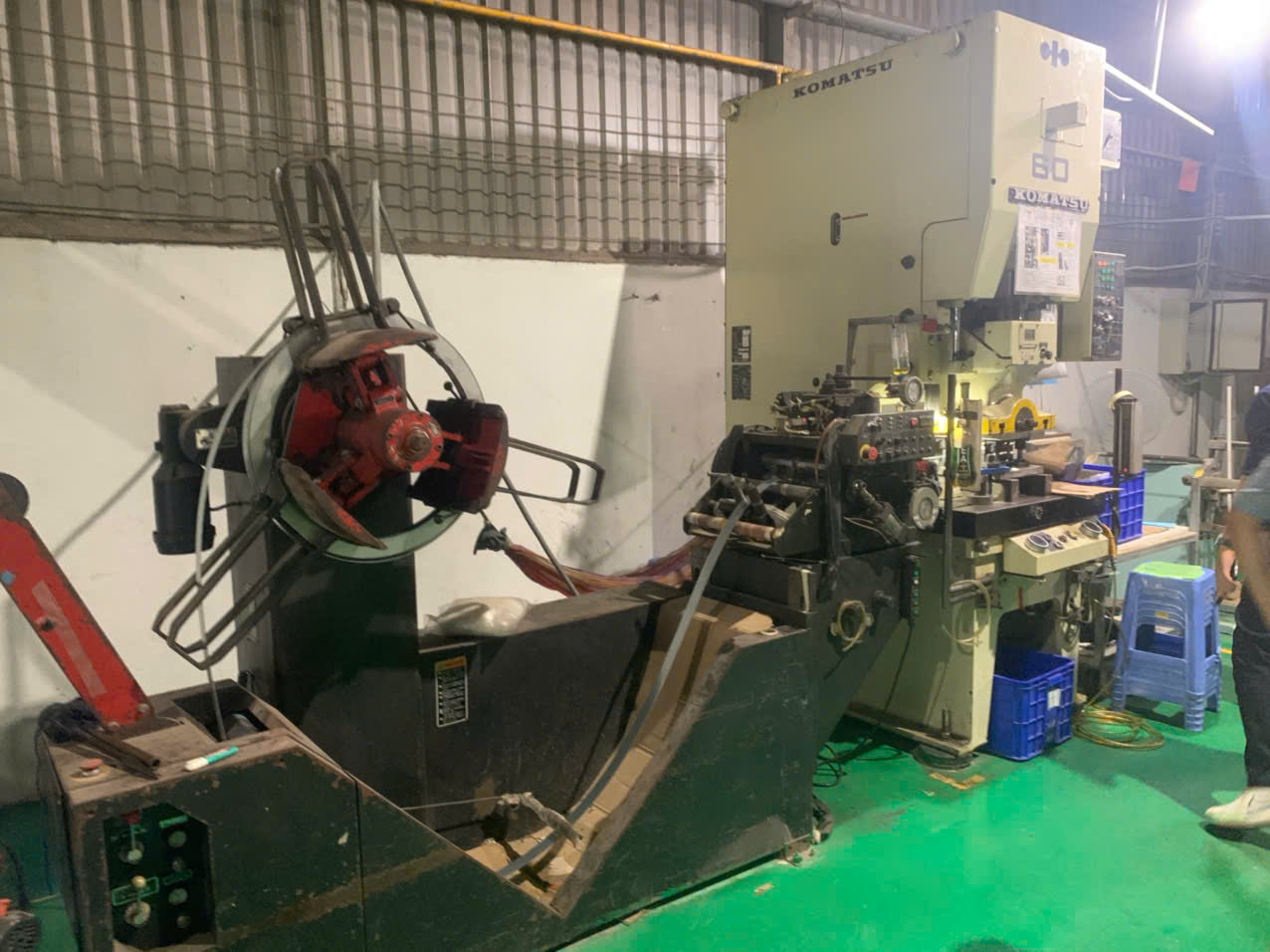 Progressive stamping machine.jpg
